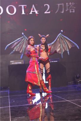 并在关键时 并在关键时